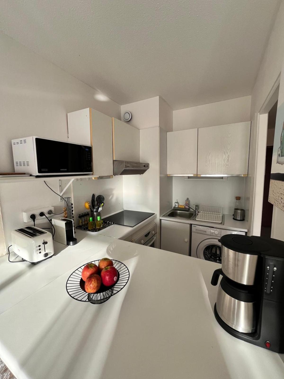 Grand Studio Localisation Ideale Antibes Exterior photo